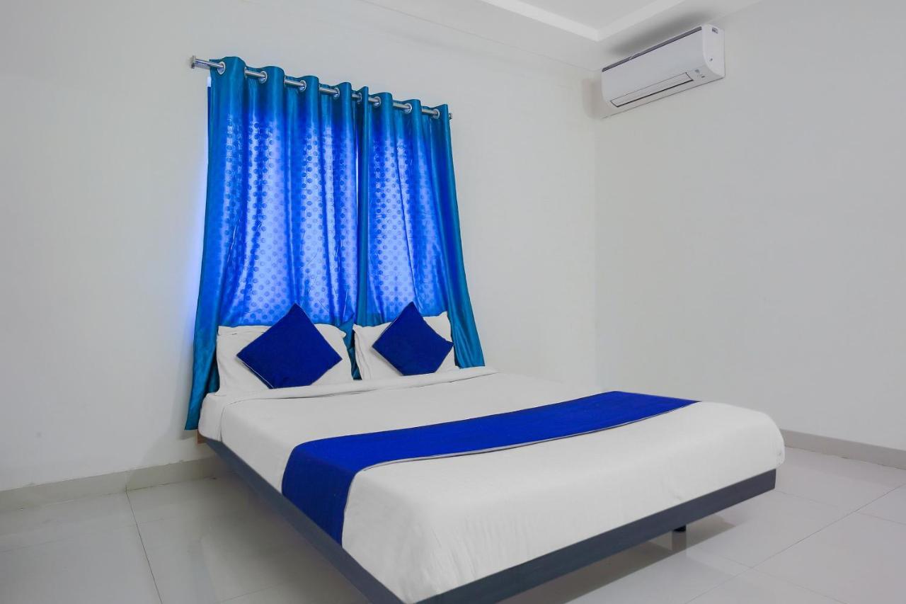 Oyo Silverkey 74581 Nallagandla Hotel Hyderabad Exterior foto