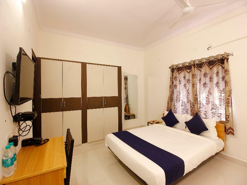 Oyo Silverkey 74581 Nallagandla Hotel Hyderabad Exterior foto